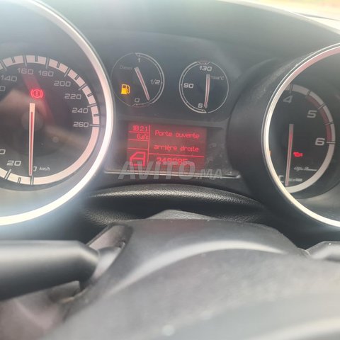 Alfa Romeo 159 Diesel Manuelle 2011 à Casablanca