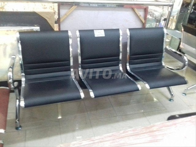 Chaise d'attente en cuir \ banquette de réception 