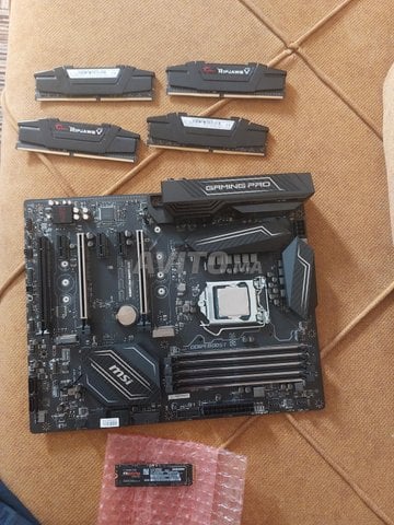 Intel i7 7700k Mainboard 32GB Ram m.2 nvm  500GB 