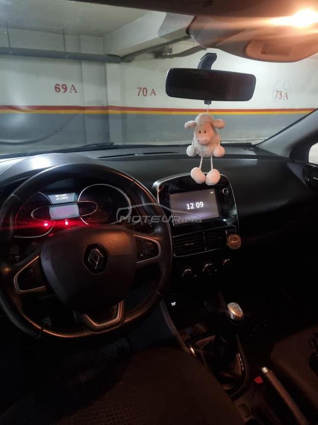 clio 4 très bon état 