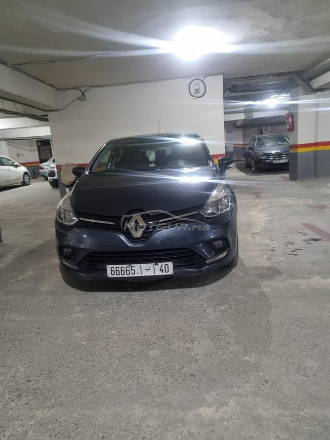 clio 4 très bon état 