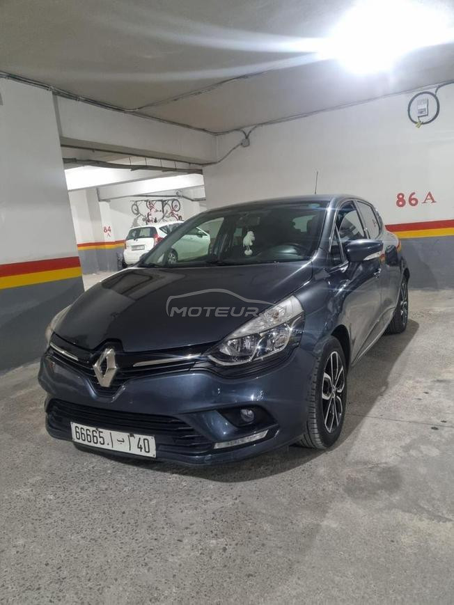 clio 4 très bon état 