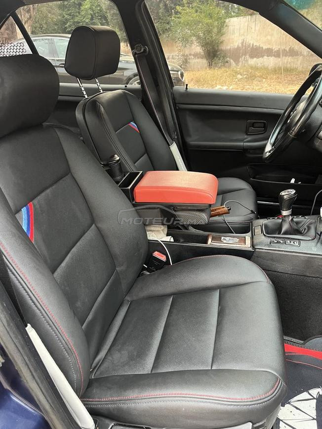 bmw e36 323i - tres propre 