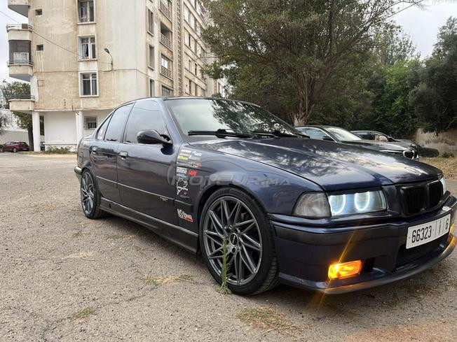 bmw e36 323i - tres propre 