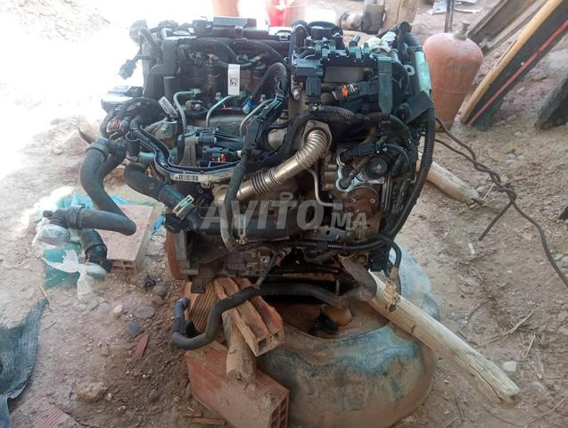 Moteur Peugeot 208 modele 2019 .kilométrage 94000 - 2
