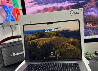 MacBook Air m2 15 pouces cycle 22