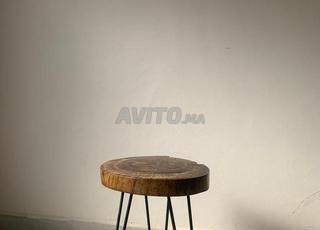 Table déco artisanale en bois massif 