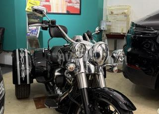 HARLEY DAVIDSON TRI-GLIDE