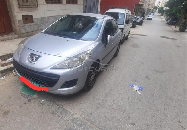 Peugeot 207 Diesel Manuelle 2010 à Tanger 