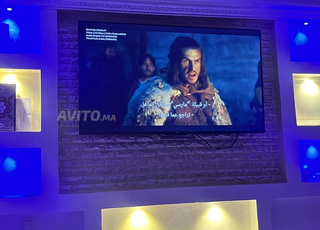 تلفازة للبيع TCL55