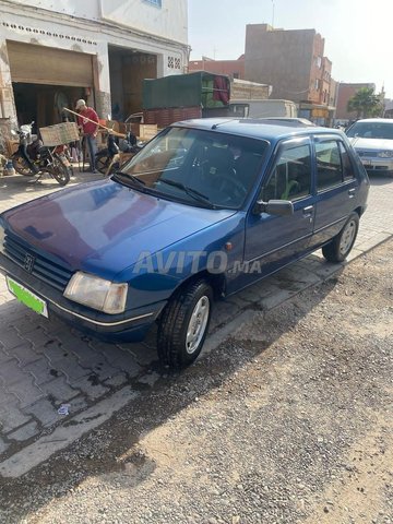 Peugeot 205 Diesel Manuelle 2010 à Belfaa