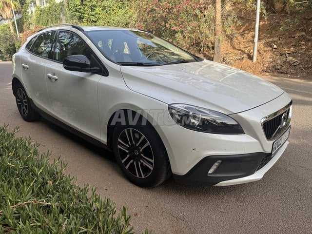 Volvo v40 Cross Country Diesel Automatique 2018
