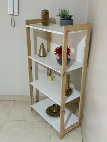 etagère et décorations