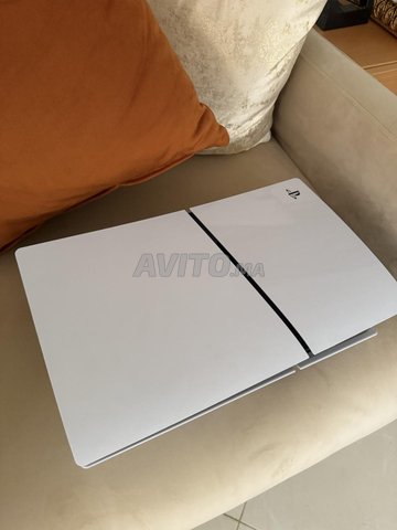 PS5 SLIM comme neuve