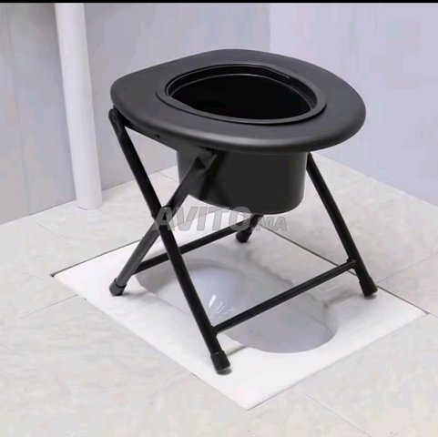 GLLASS TOILETTE 