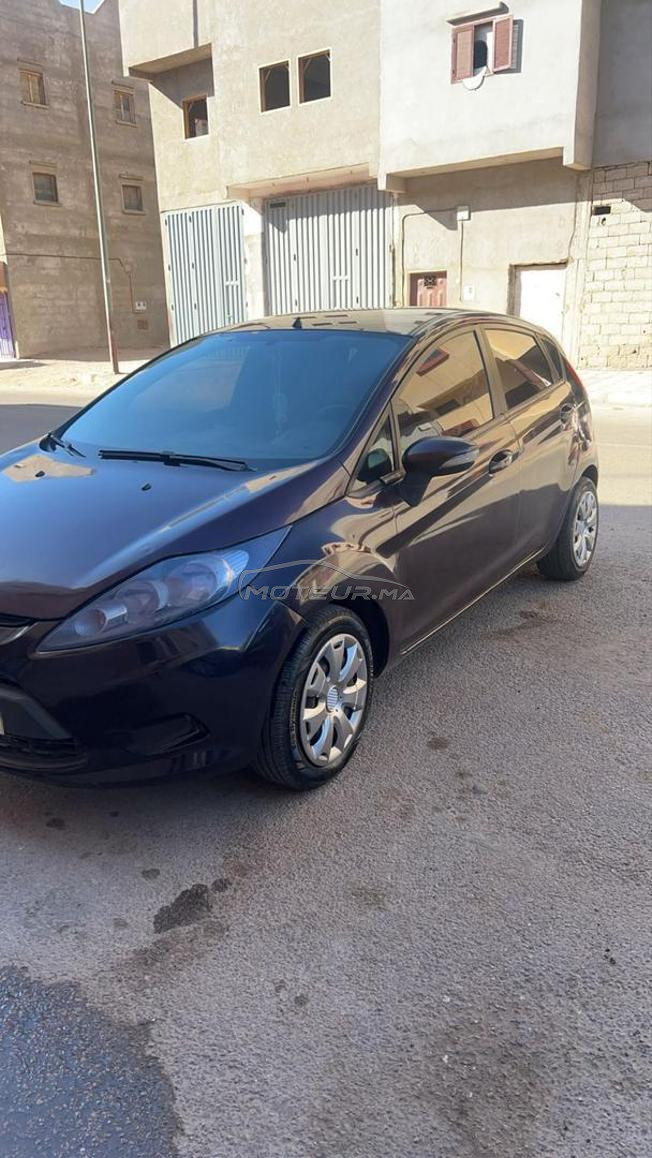 Ford Fiesta Essence Manuelle 2011 à Laâyoune