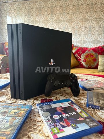PS4 pro 1 tera dispo