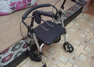 مشاية مع كورسي 