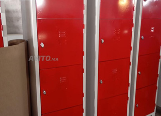 armoire vestiaire métallique 3 portes en stock