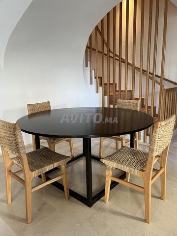 Table ronde hêtre noire artisan 180cms 