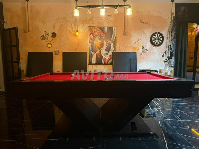 Table de billard haut de gamme en bois précieux