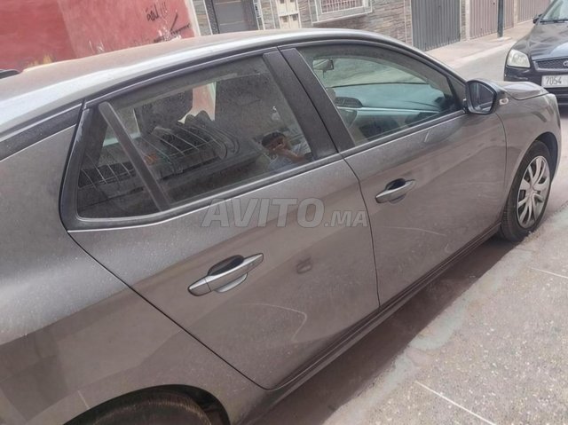 Opel Corsa Essence Manuelle 2021 à El Jadida