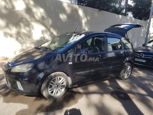 Ford familiale jamais accidenté 