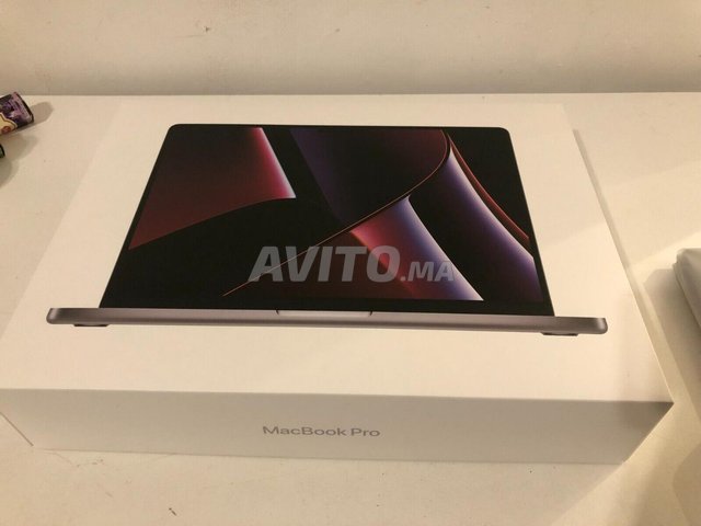 MacBook pro M2 pro 32 gb ram 512 SSD 14 pouce 