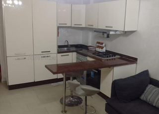 Studio meublé lumineux à louer – Quartier du Parc