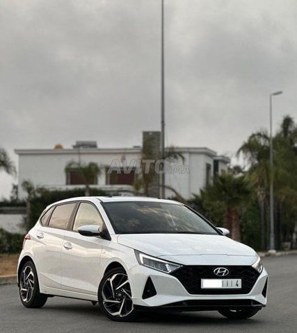 Hyundai i20 Essence électrique 2023 