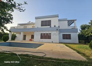 فيلا بمستوى عال للإيجار - مكناس