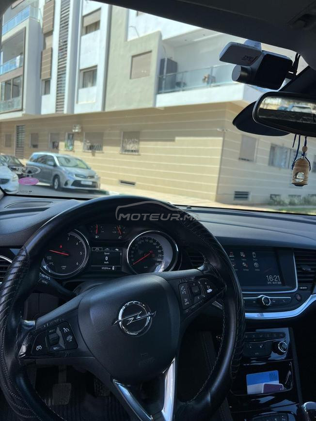 Opel Astra manuelle - 2017 / 175.000 km