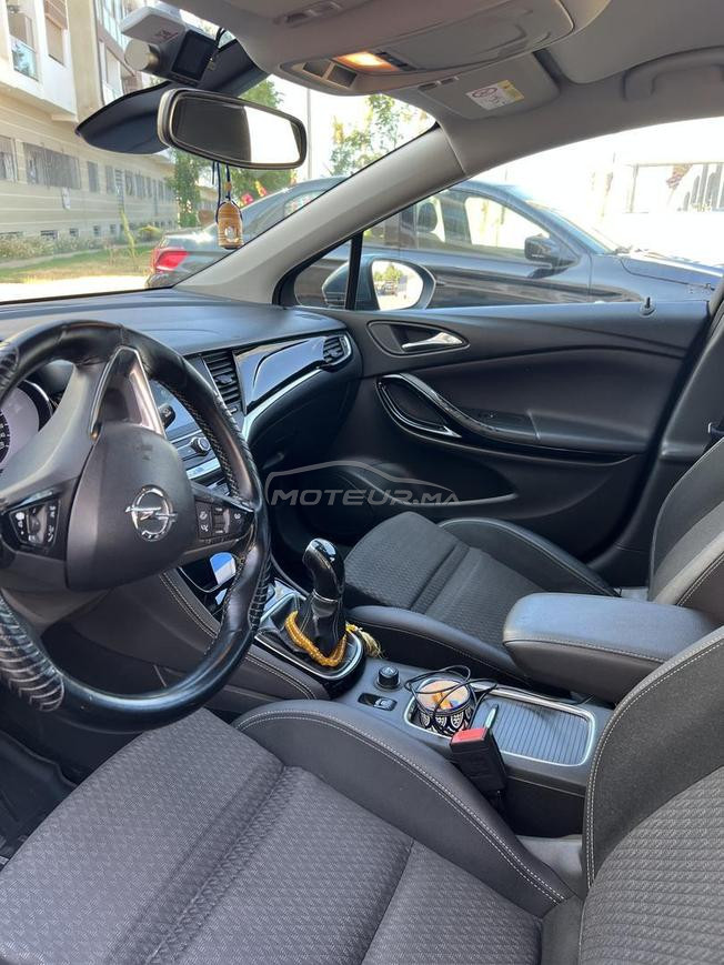 Opel Astra manuelle - 2017 / 175.000 km