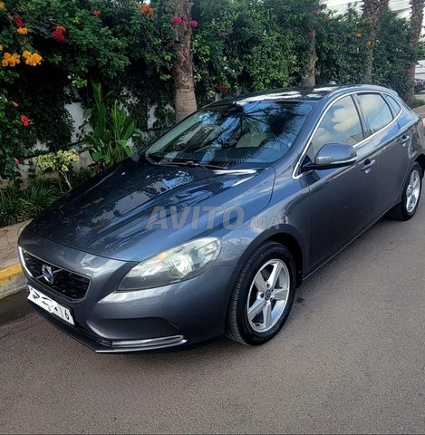 Volvo V40 diesel automatique 