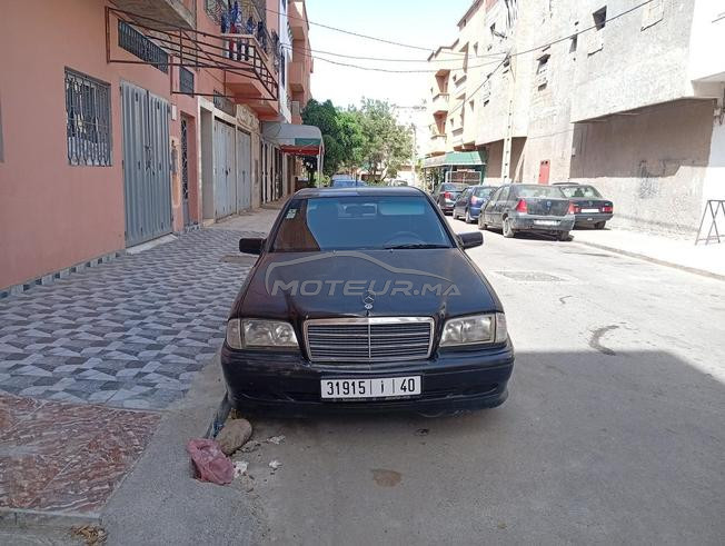 للبيع مرسيدس بنز سيارة جيدة 