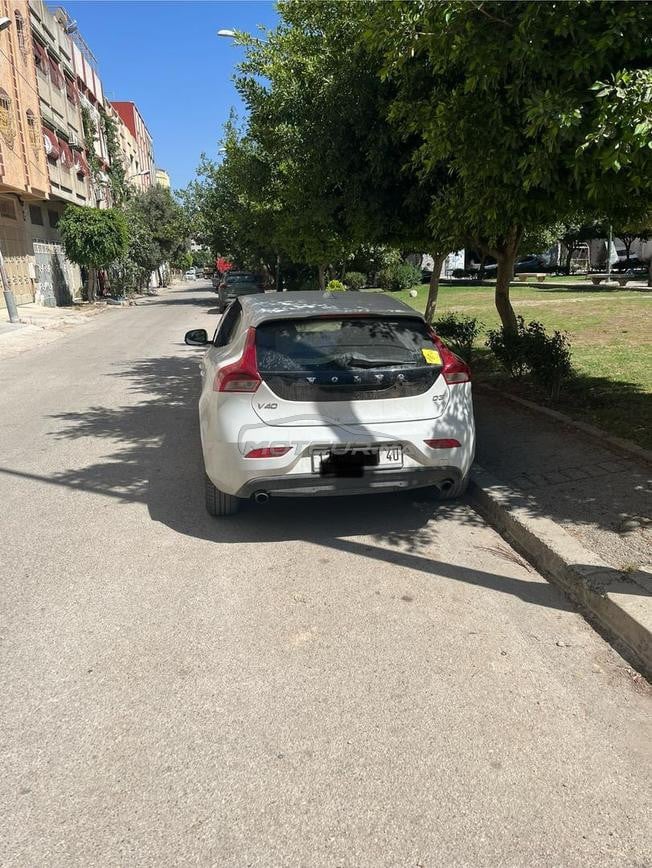volvo v40 D3 150 cv