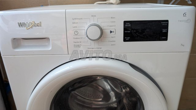 Machine à laver Whirlpool 7 kg en très bon état