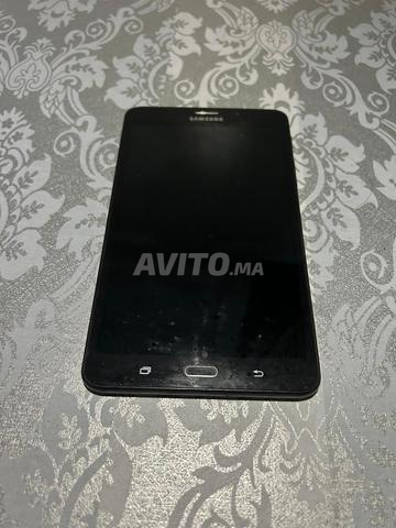 طابليط Samsung قديم للبيع – خاسر، يصلح لقطع الغيار