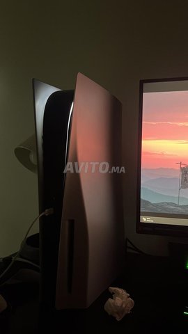 PS5 Standard Comme neuve