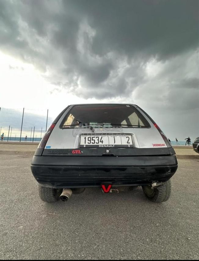 Renault Super 5 Essence Manuelle 1985 à Salé