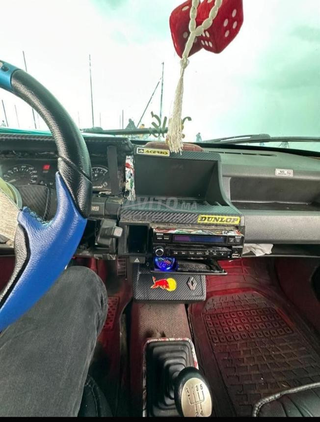 Renault Super 5 Essence Manuelle 1985 à Salé