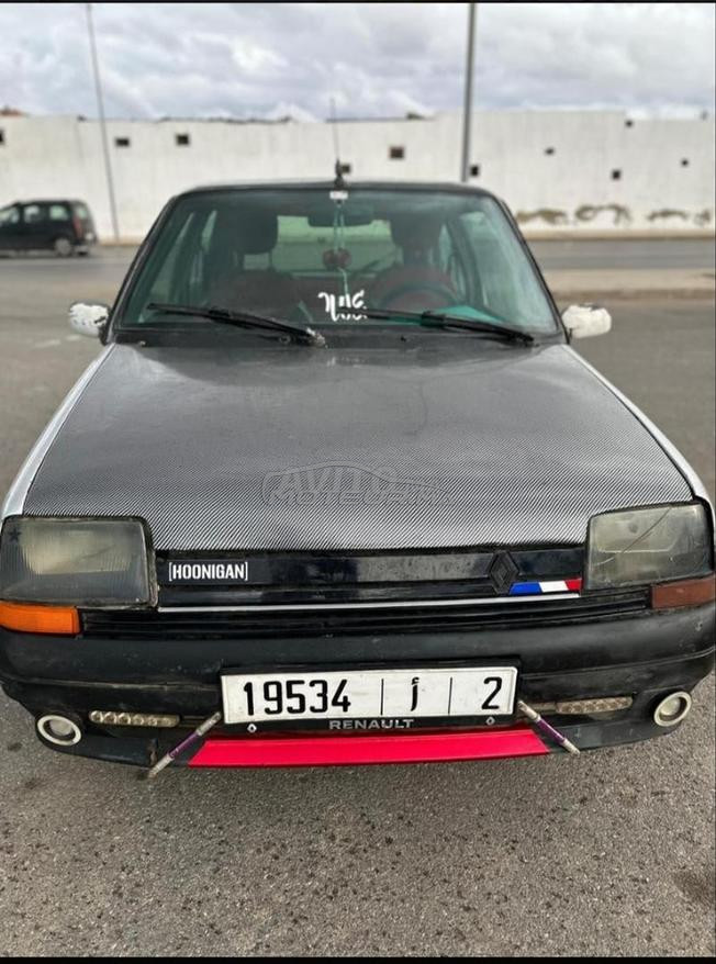 Renault Super 5 Essence Manuelle 1985 à Salé