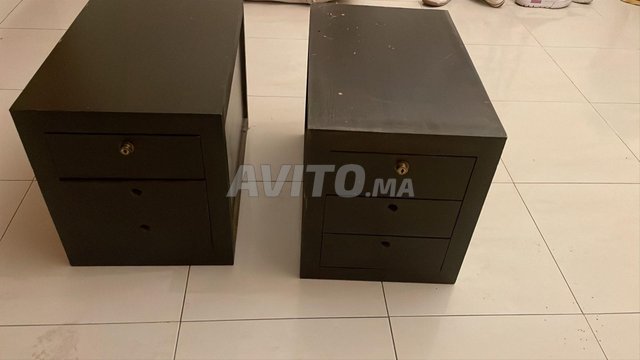 2 RANGEMENTS COIN EN BOIS DE QUALITE 
