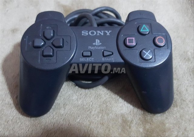 manette PS1 édition noir