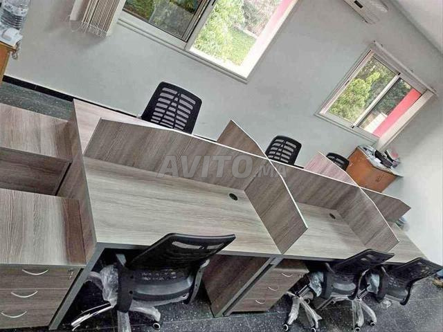 Bureau pour espace collectif - 2