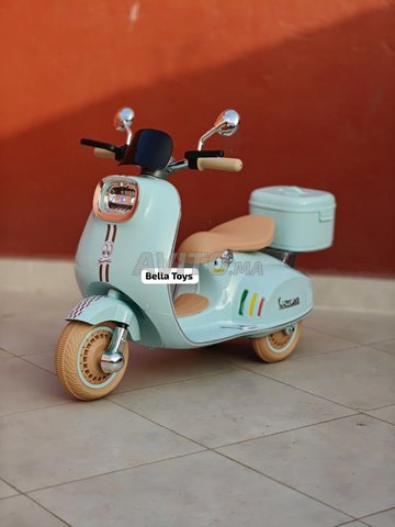 Moto Vespa Electrique 12V Pour Enfants 1-5 ans 