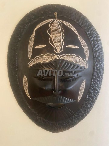 Masques africains en pierre naturelle