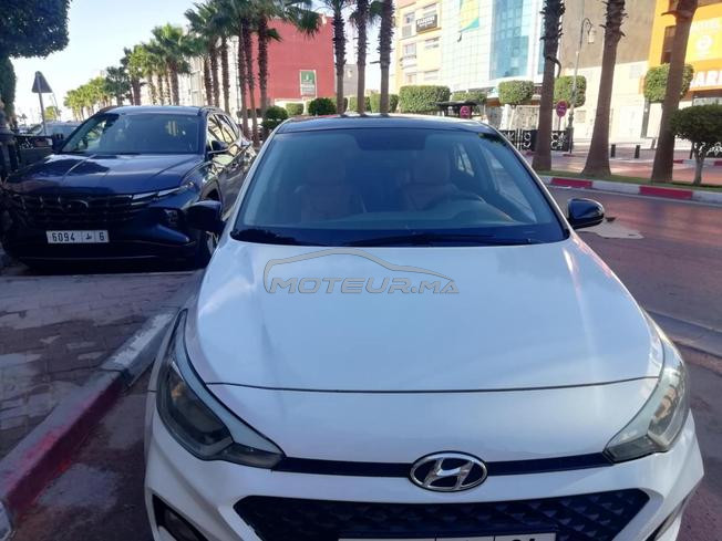 Hyundaii20