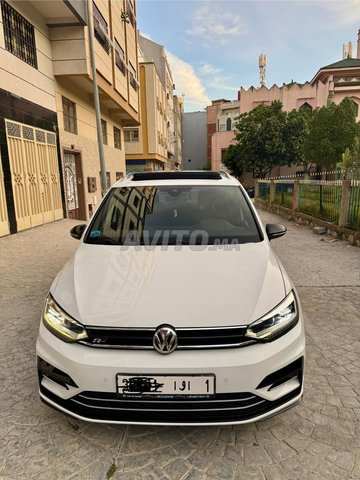 Volkswagen Touran Diesel Automatique 2017 à Tanger