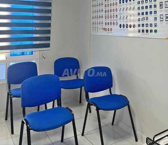 chaise iso avec table scolaire